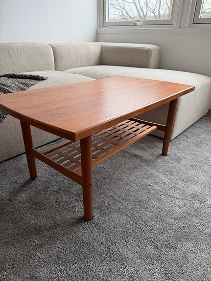 Soffbord i teak med tidningshylla retro vintage