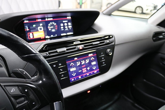 Citroen C4 Picasso 13 of 22