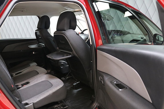 Citroen C4 Picasso 19 of 22