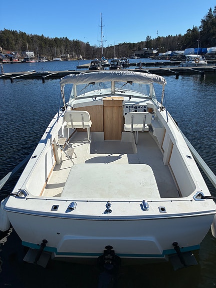 Bertram 25 SC 1967 med ny motor från 2019 3 of 5