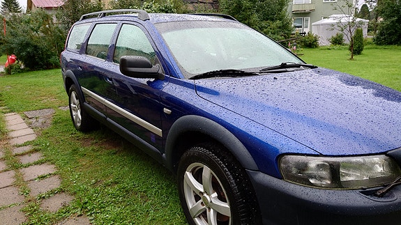 Volvo XC70 3 of 5