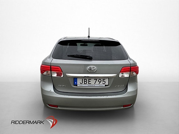 Toyota Avensis 6 of 26