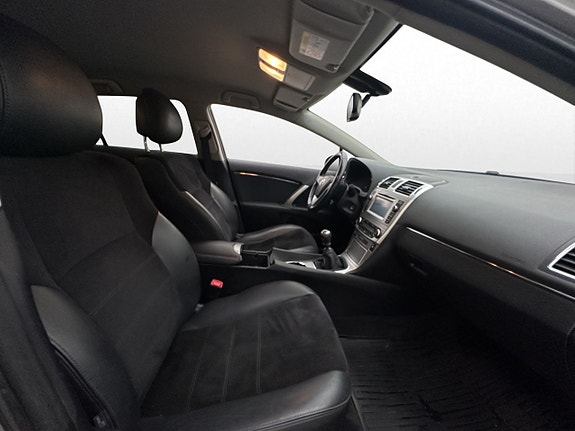 Toyota Avensis 15 of 26