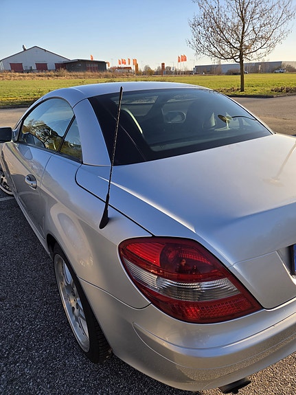 Mercedes-Benz SLK200 7 of 7