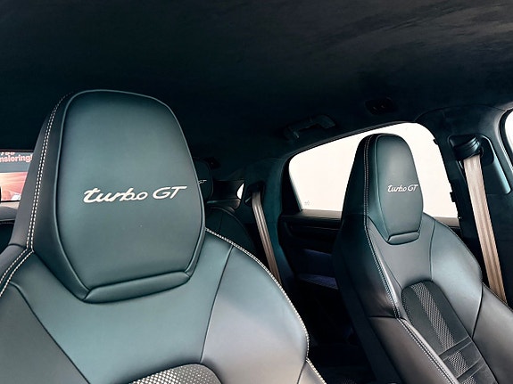Porsche Cayenne Turbo GT 11 of 30