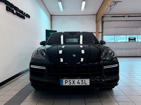 Porsche Cayenne Turbo GT 3 of 30