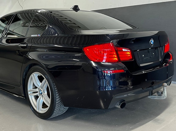 BMW 530d 4 of 5