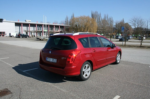 Peugeot 308 SW 5 of 14
