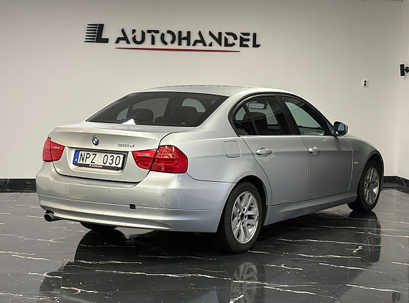 BMW 318d 6 of 19