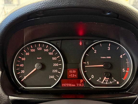 BMW 118d 22 of 27