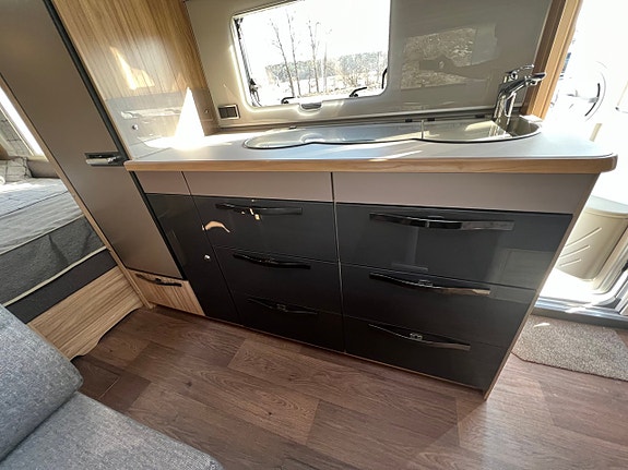 Eriba Nova 560 GL 60 Jahre 8 of 14