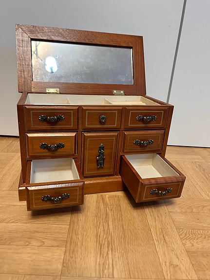 Product image 7 of 10