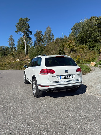 Volkswagen Touareg 4 of 7