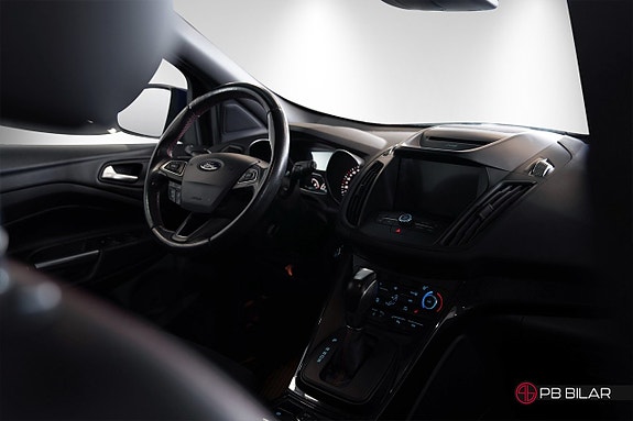 Ford Kuga 17 of 23