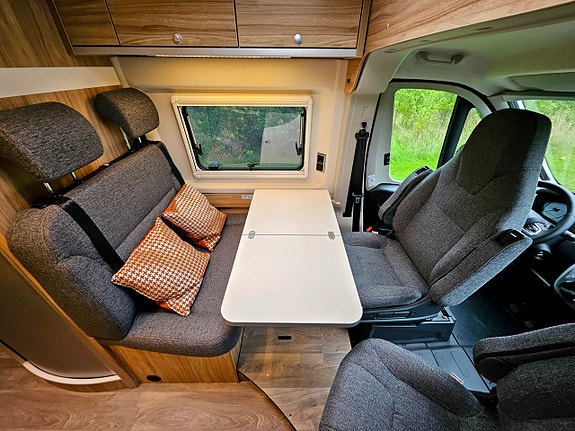 Hymer Yellowstone 7 of 14