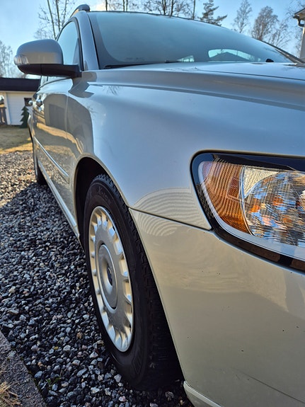 Volvo V50 4 of 5