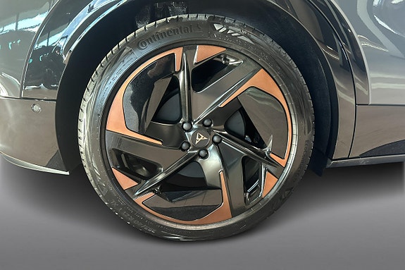 Cupra Tavascan 10 of 11