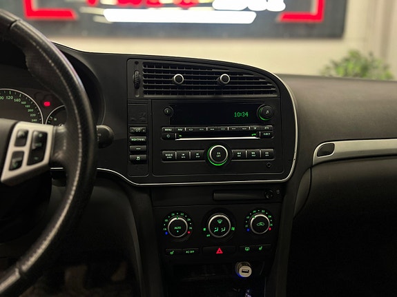 Saab 9-3 8 of 23