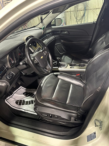 Chevrolet Malibu 8 of 10