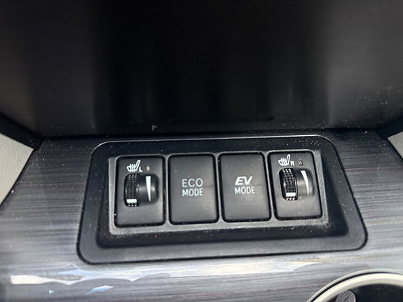 Toyota Camry 19 of 20