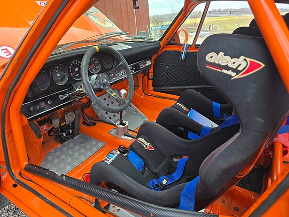 Porsche 911 Carrera RS 2 of 5