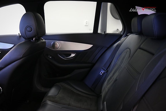Mercedes-Benz C63 25 of 27