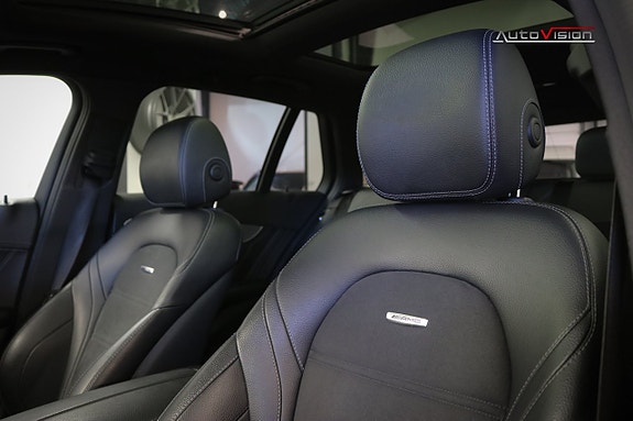 Mercedes-Benz C63 23 of 27