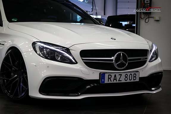 Mercedes-Benz C63 4 of 5