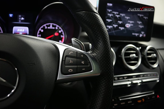 Mercedes-Benz C63 19 of 27