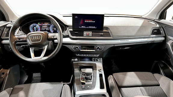 Audi Q5 10 of 22
