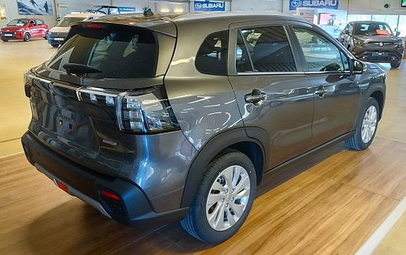 Suzuki S-Cross 4 of 7