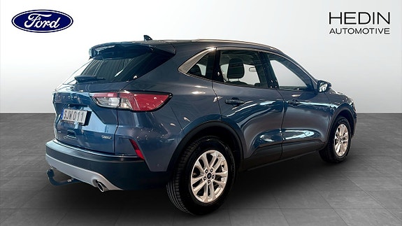 Ford Kuga 2 of 5