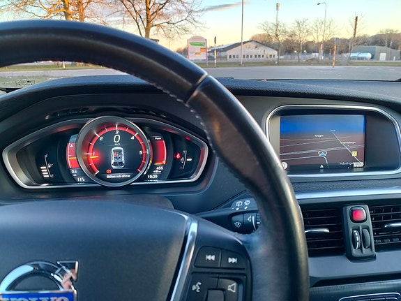 Volvo V40 6 of 10