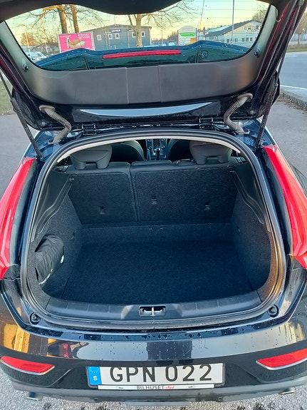 Volvo V40 10 of 10