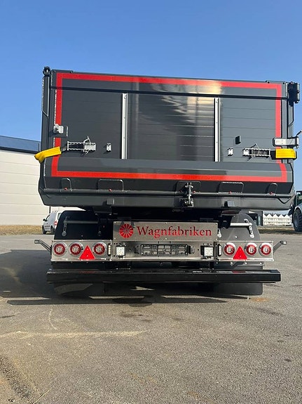 Wagnfabriken Dumperkärra 4 of 6