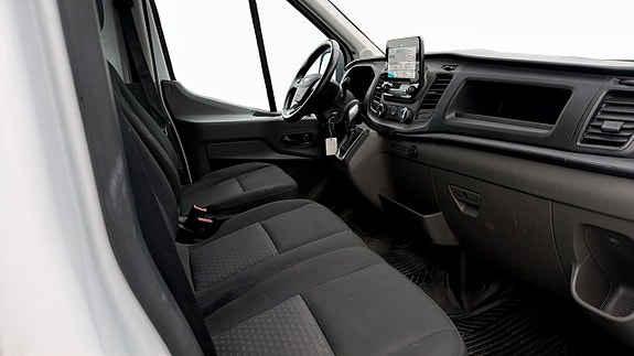 Ford Transit 3 of 5