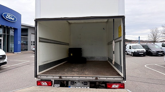 Ford Transit 5 of 5