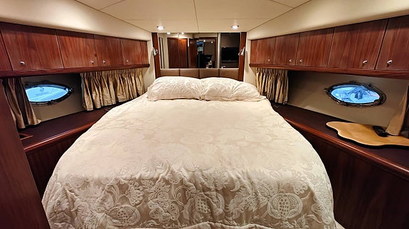 Sunseeker Predator 62 2008 Finland 9 of 12