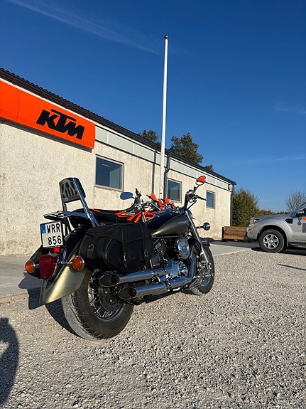 Yamaha XVS1100A 1.1 2 of 3