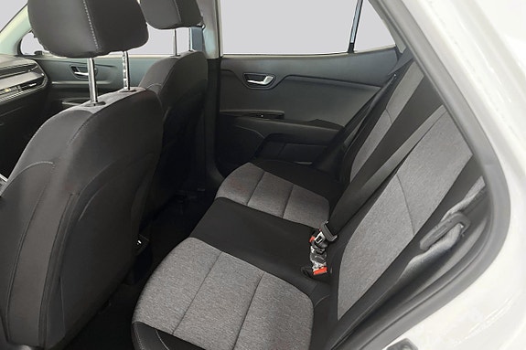 Kia Stonic 9 of 14