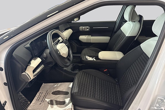 Kia EV4 8 of 14