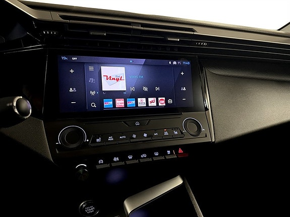 Peugeot 308 SW 10 of 16