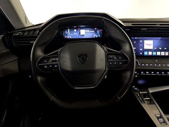Peugeot 308 SW 7 of 16