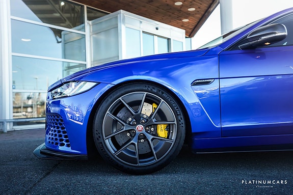 Jaguar XE 26 of 26