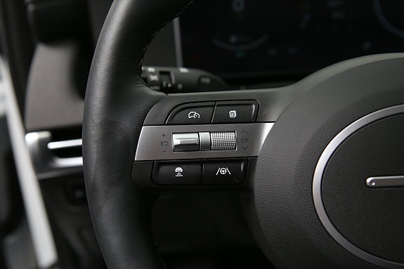 Hyundai Tucson 18 of 27