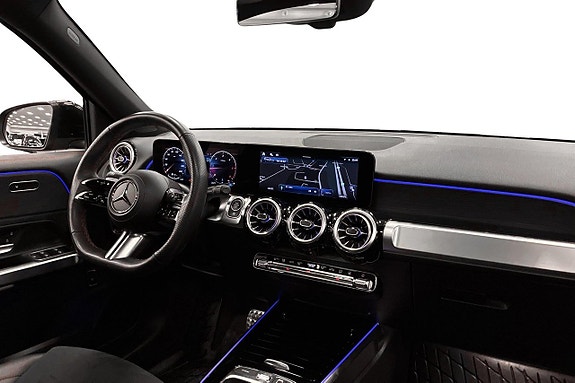 Mercedes-Benz GLB220 d 11 of 27