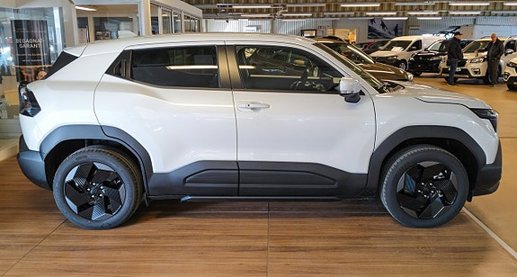 Suzuki eVitara 4 of 5