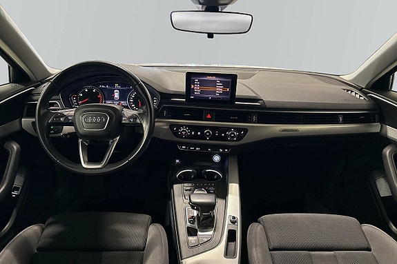 Audi A4 allroad 4 of 6