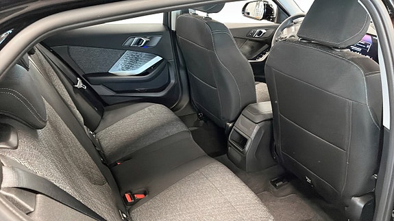 BMW 120 5 of 9