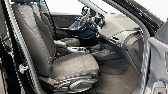 BMW 120 3 of 9